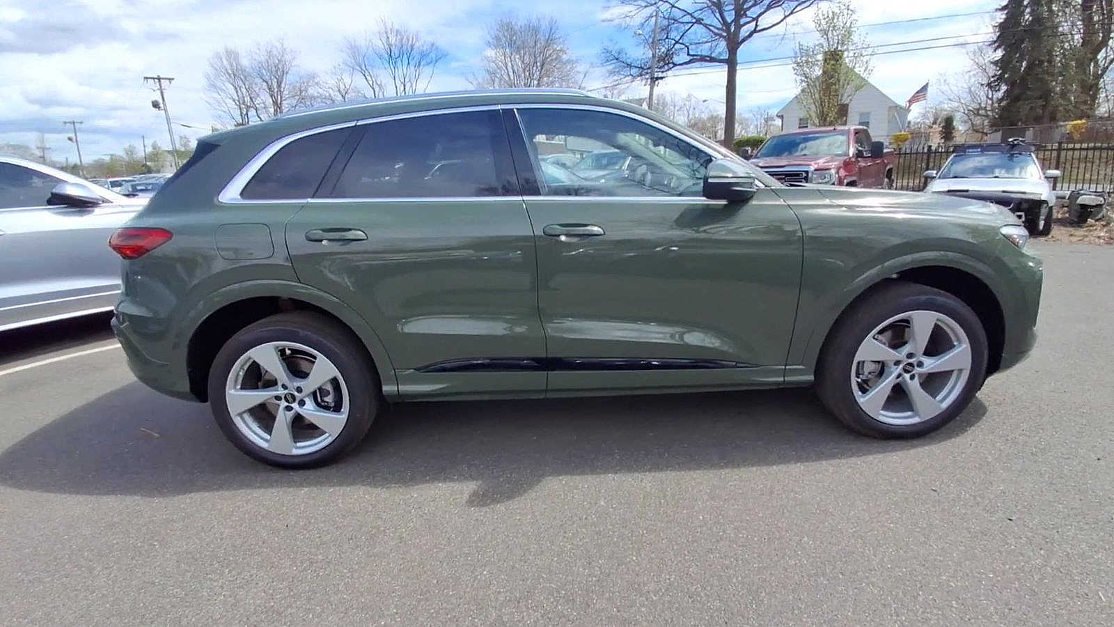 Thumbnail: 2026 Audi Q5 - 9