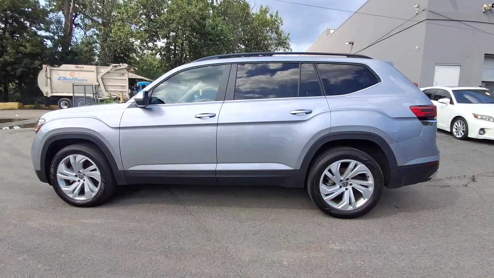 Thumbnail: 2022 Volkswagen Atlas - 5