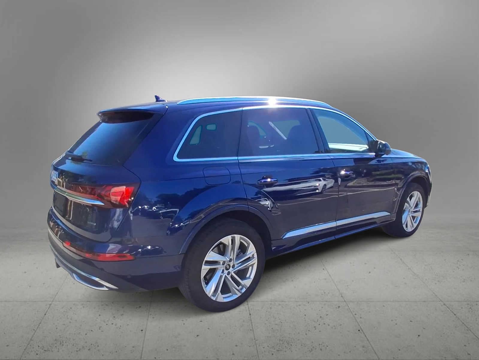 Thumbnail: 2023 Audi Q7 - 7