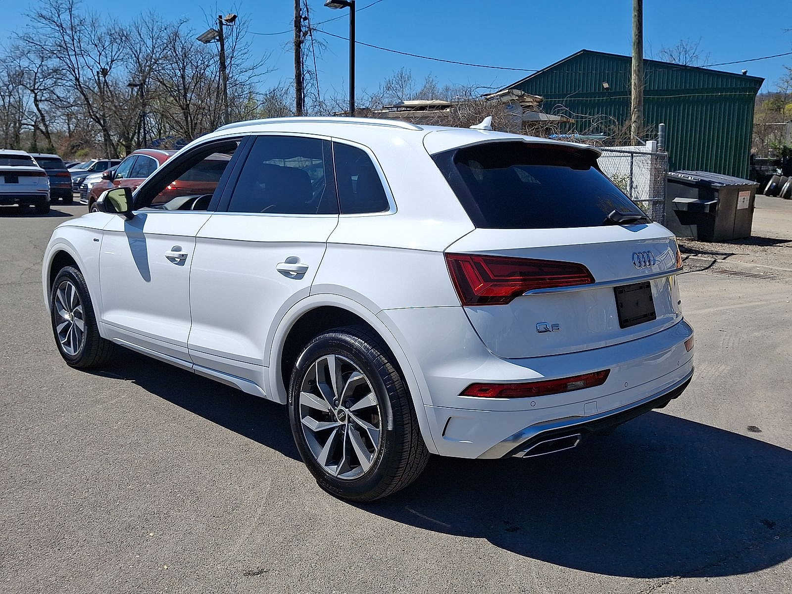 Thumbnail: 2023 Audi Q5 - 22