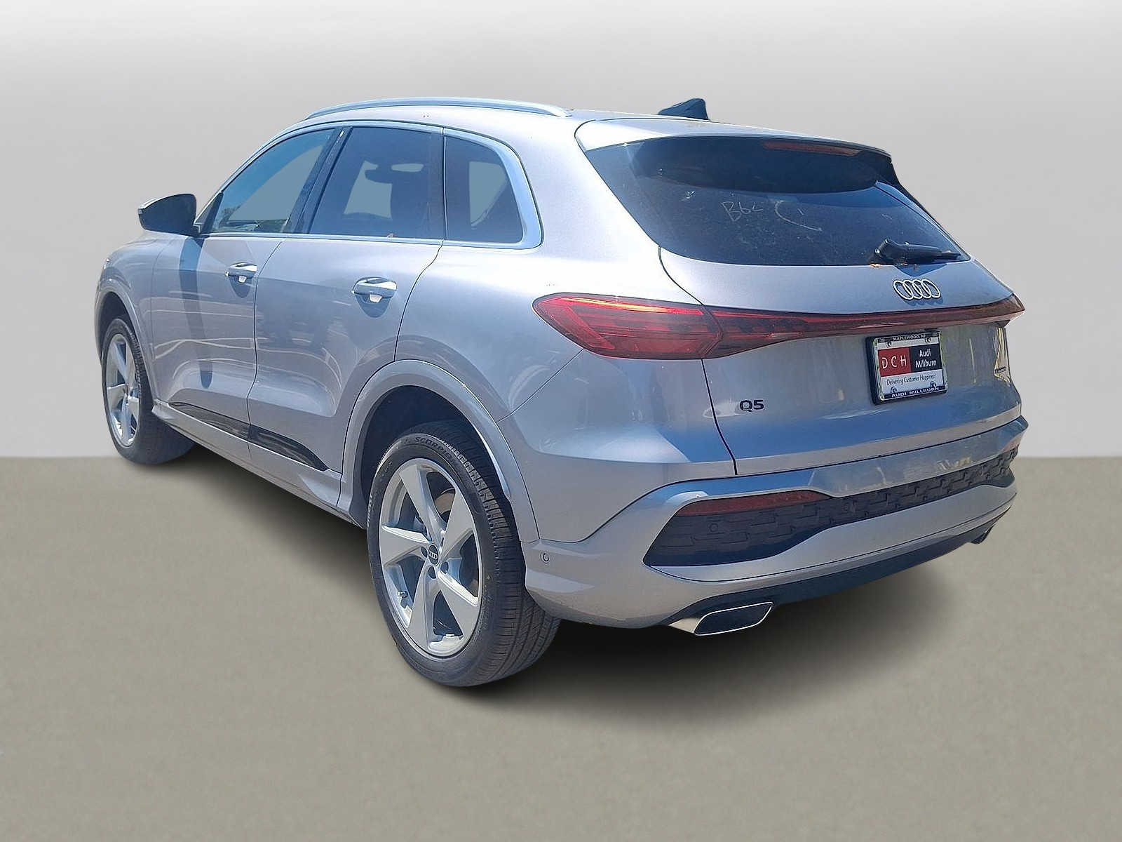 Thumbnail: 2026 Audi Q5 - 11