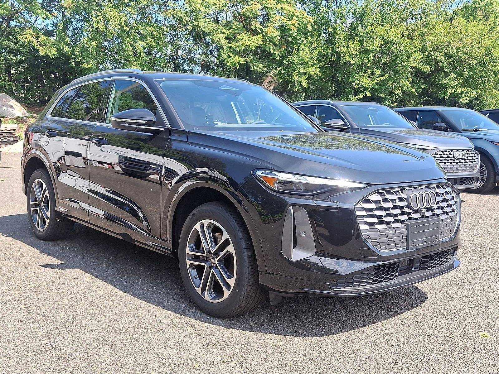 Thumbnail: 2025 Audi Q5 - 10