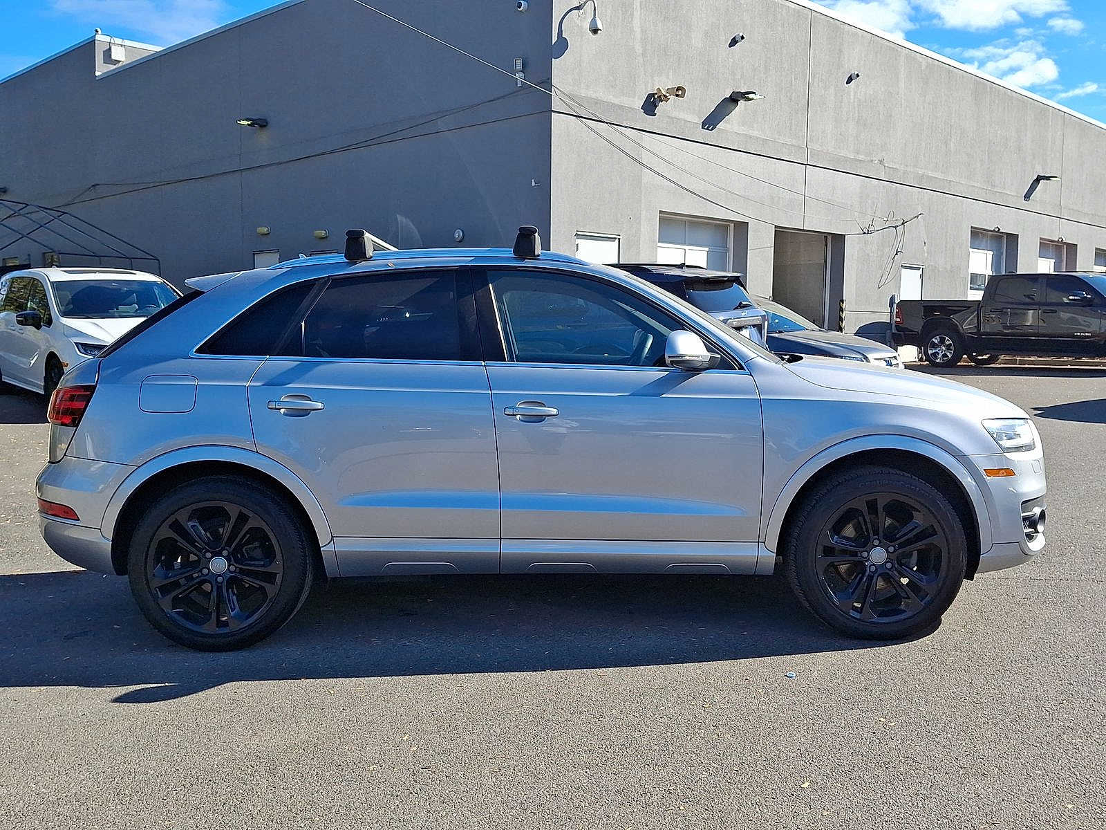 Thumbnail: 2015 Audi Q3 - 26