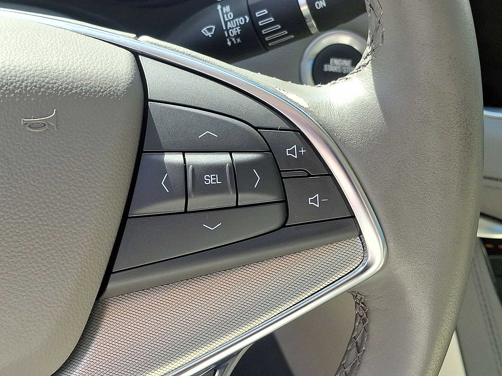 Thumbnail: 2024 Cadillac XT5 - 18