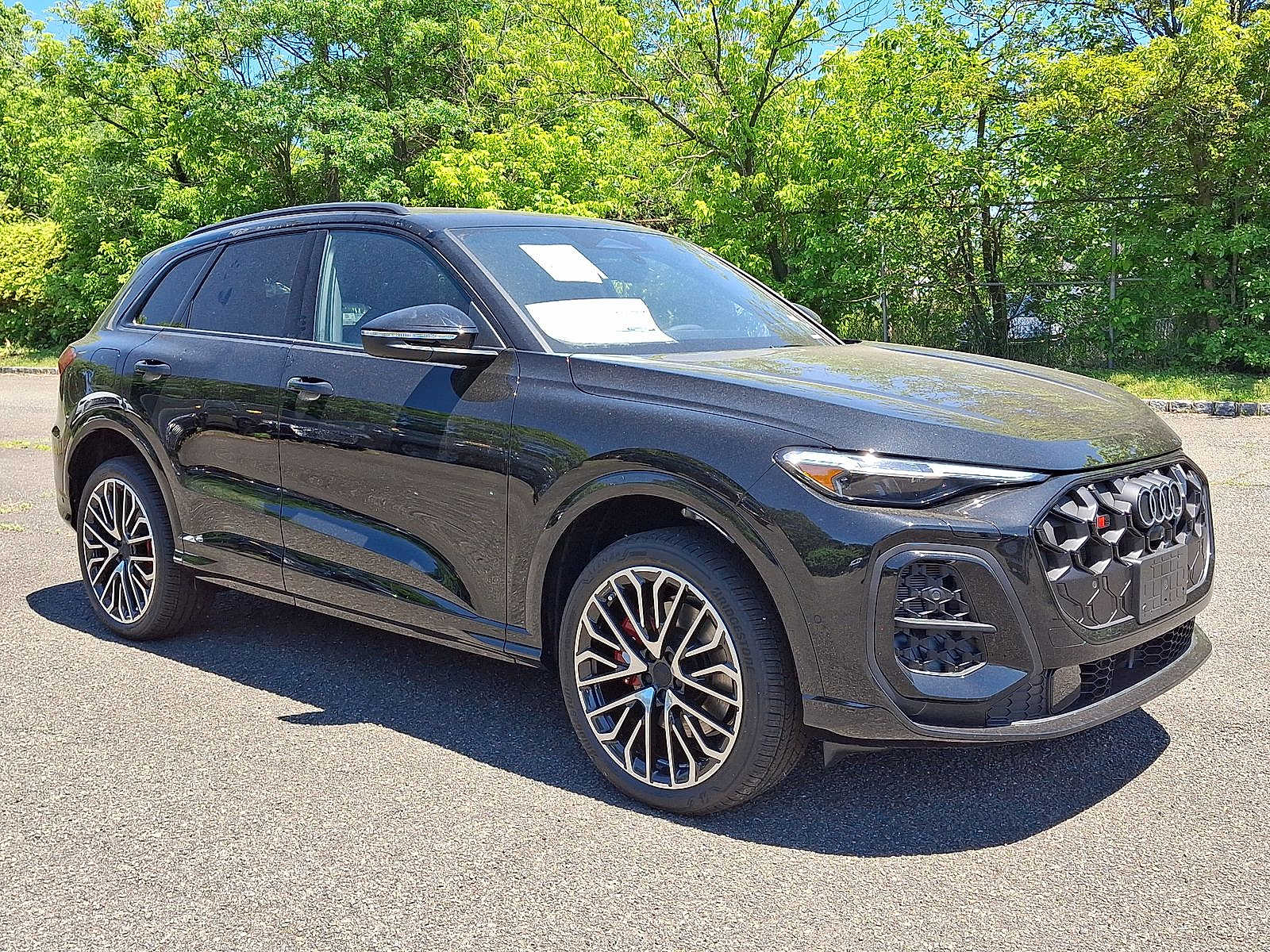 Thumbnail: 2026 Audi SQ5 - 18