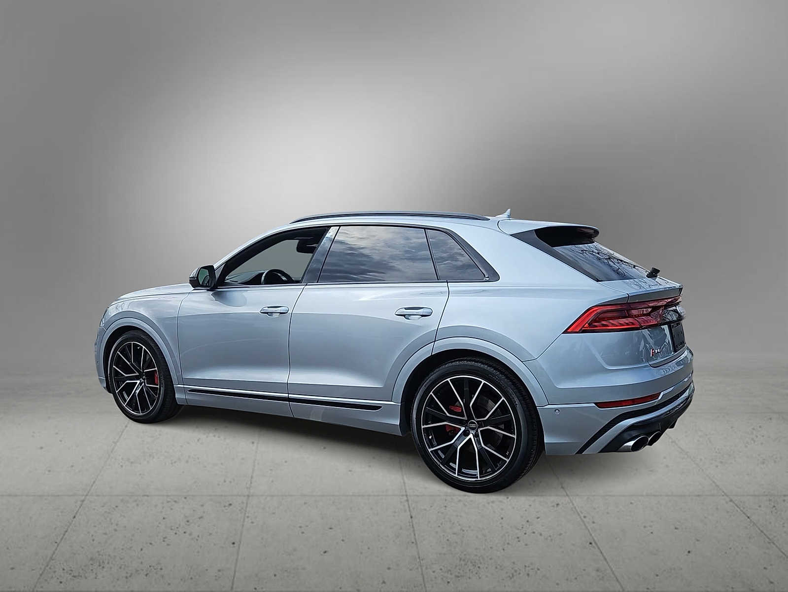 Thumbnail: 2023 Audi SQ8 - 6