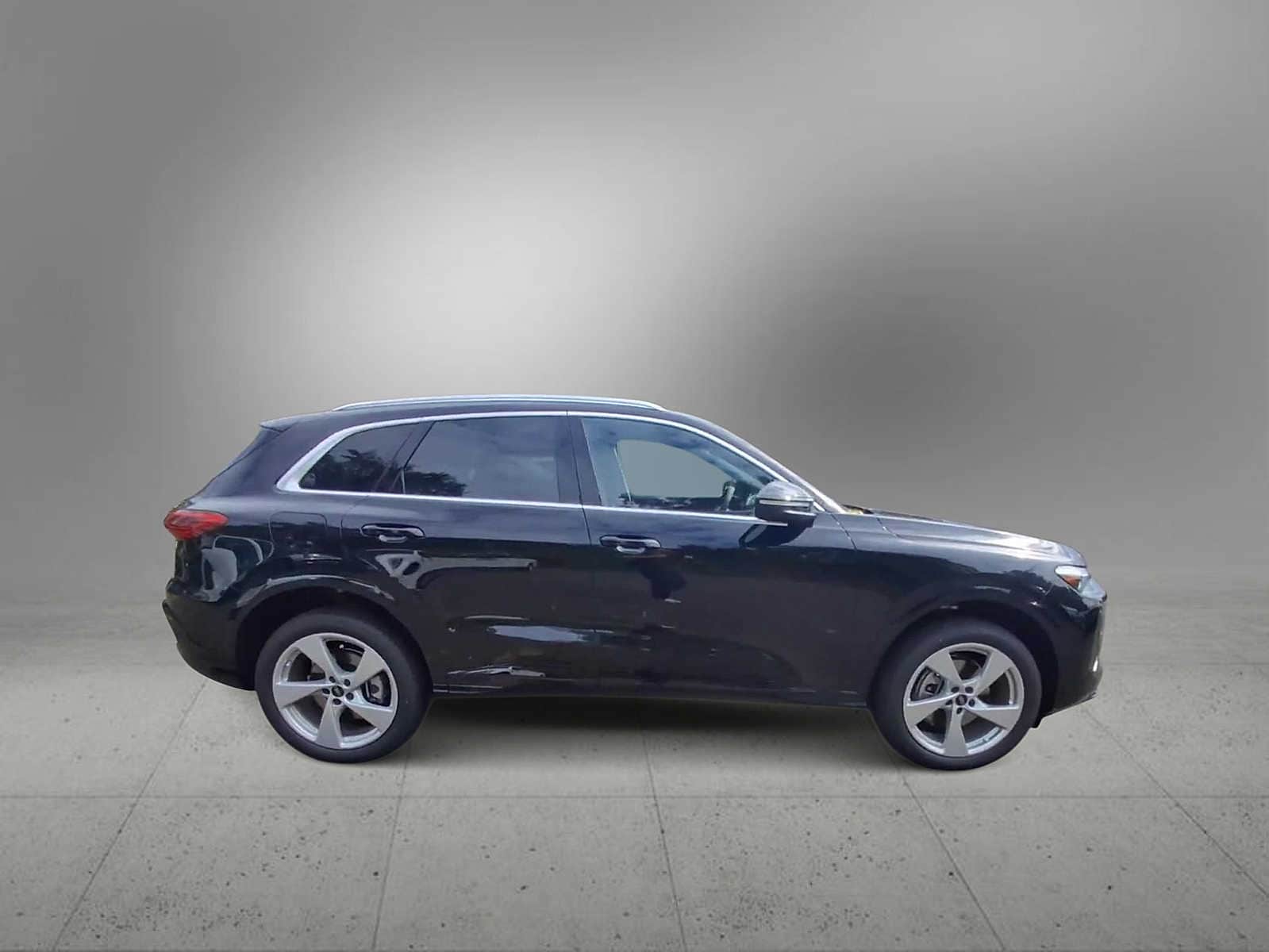 Thumbnail: 2025 Audi Q5 - 9