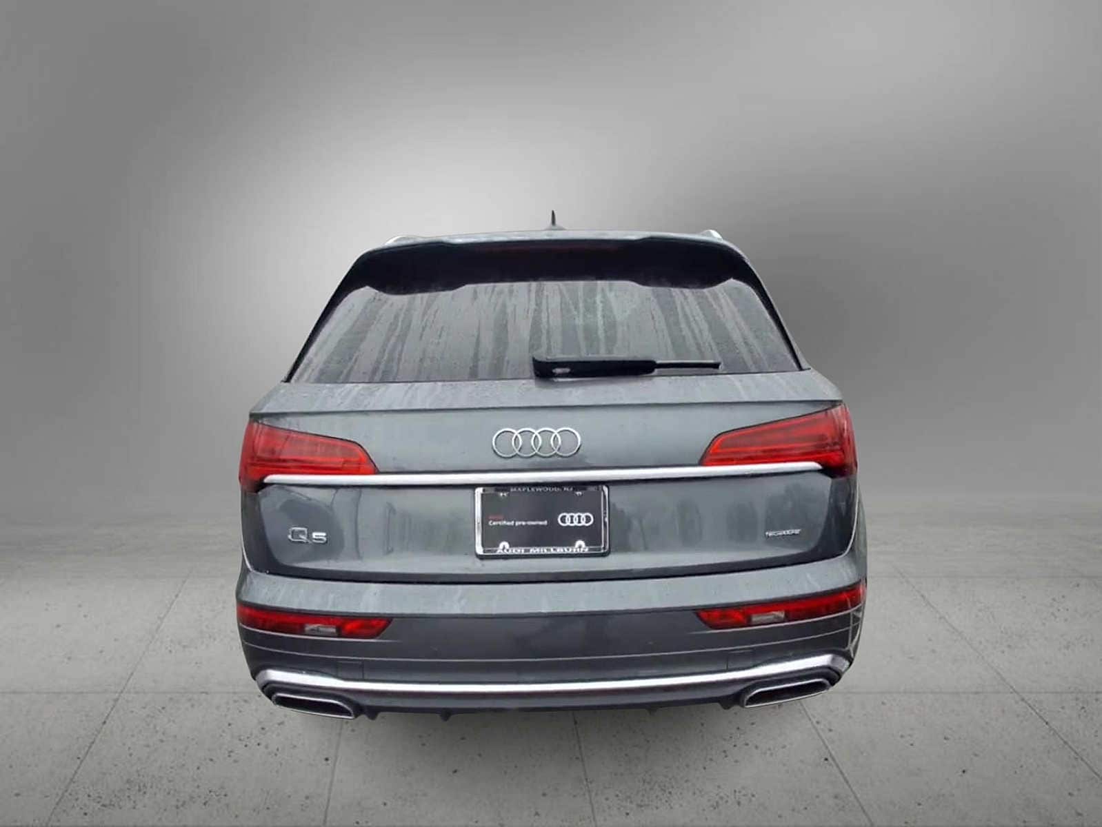 Thumbnail: 2023 Audi Q5 - 7