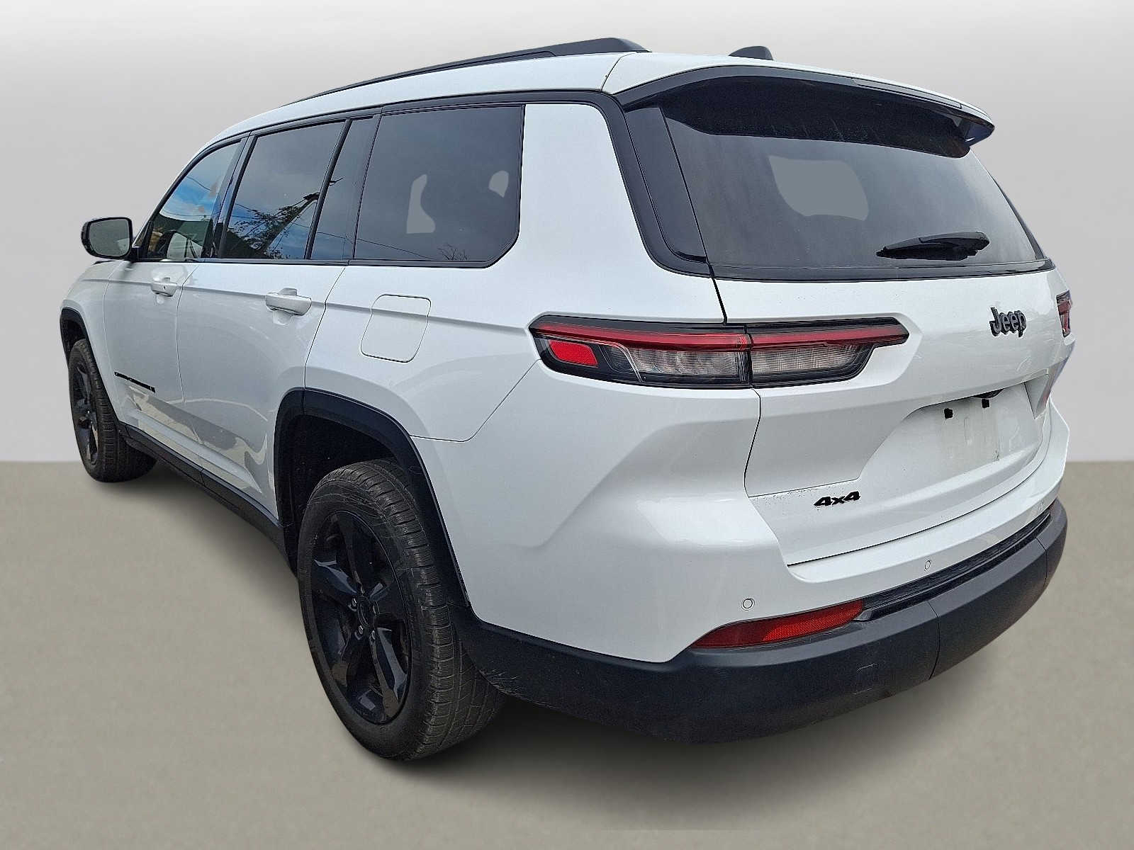 Thumbnail: 2023 Jeep Grand Cherokee - 4