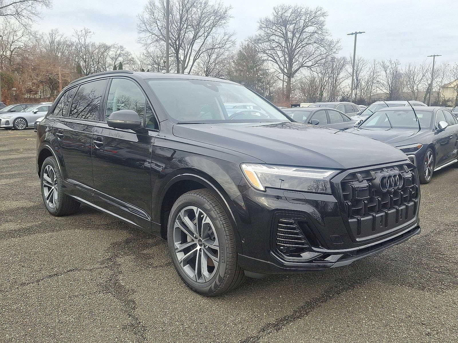 Thumbnail: 2026 Audi Q7 - 10