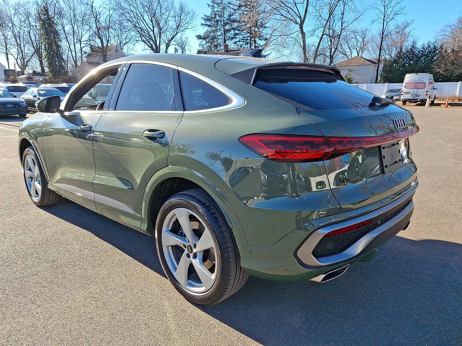 Thumbnail: 2025 Audi Q5 - 22