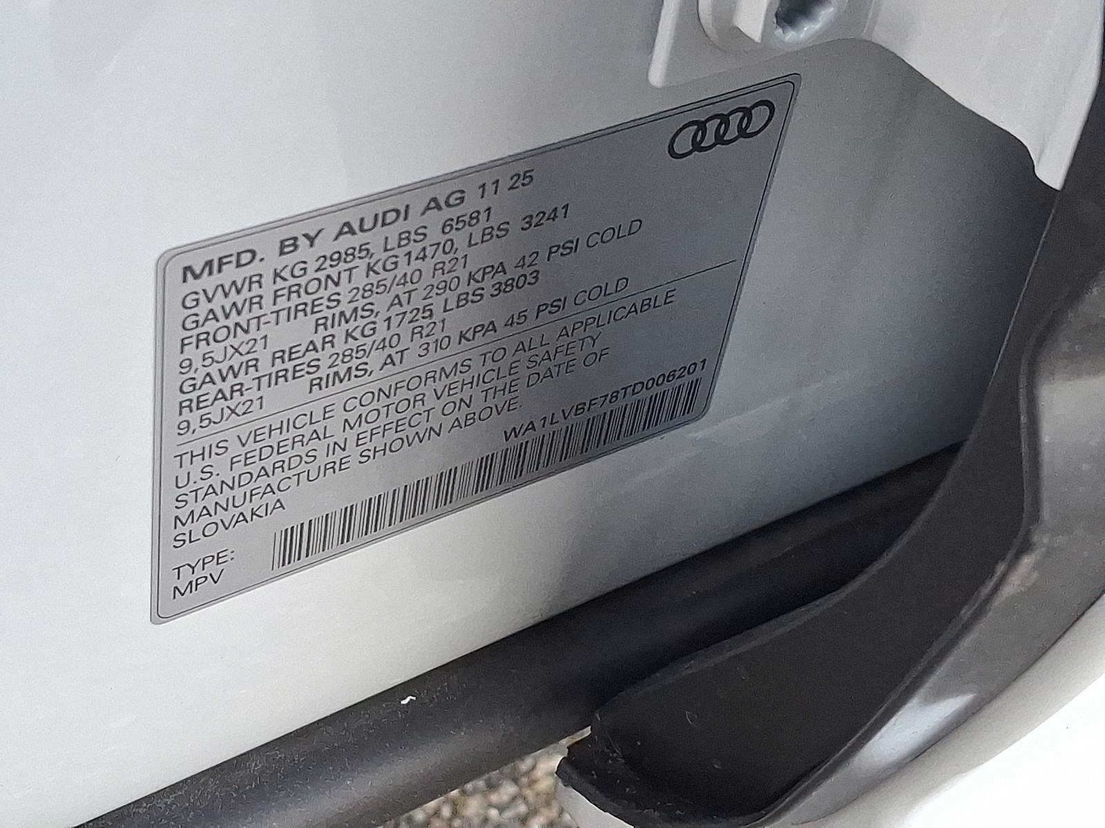 Thumbnail: 2026 Audi Q7 - 17