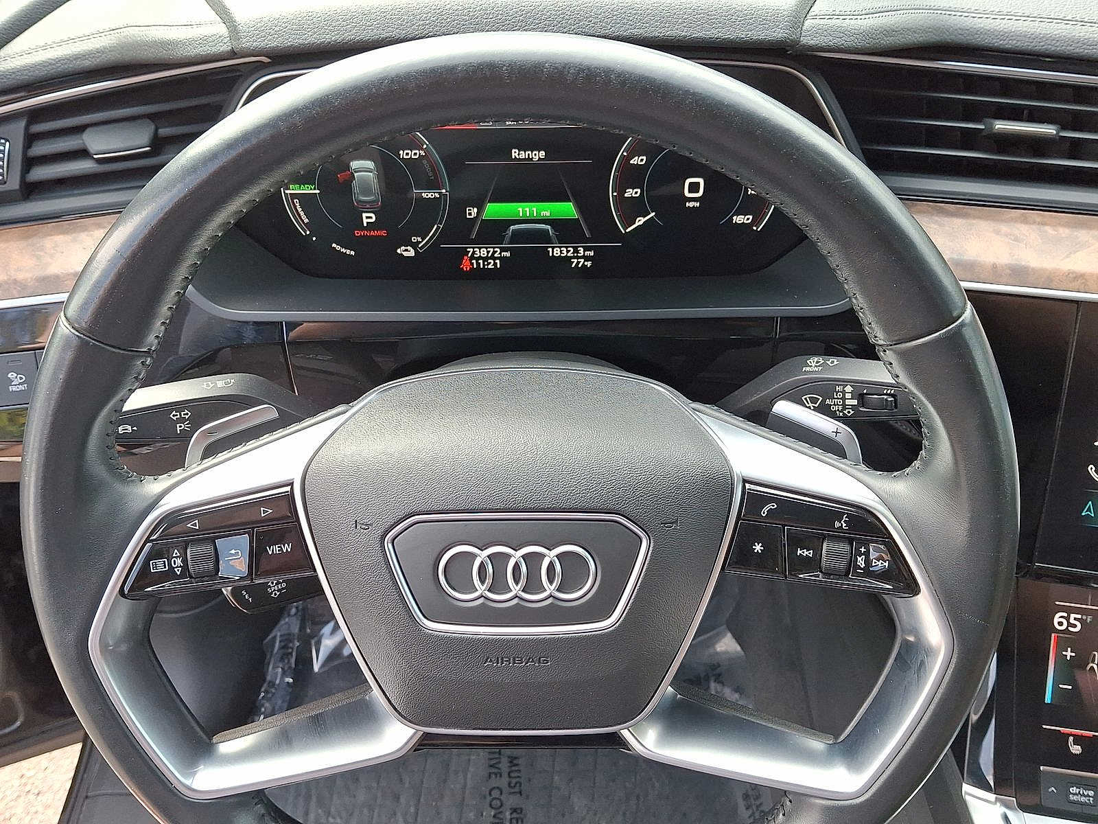 Thumbnail: 2021 Audi e-tron - 16
