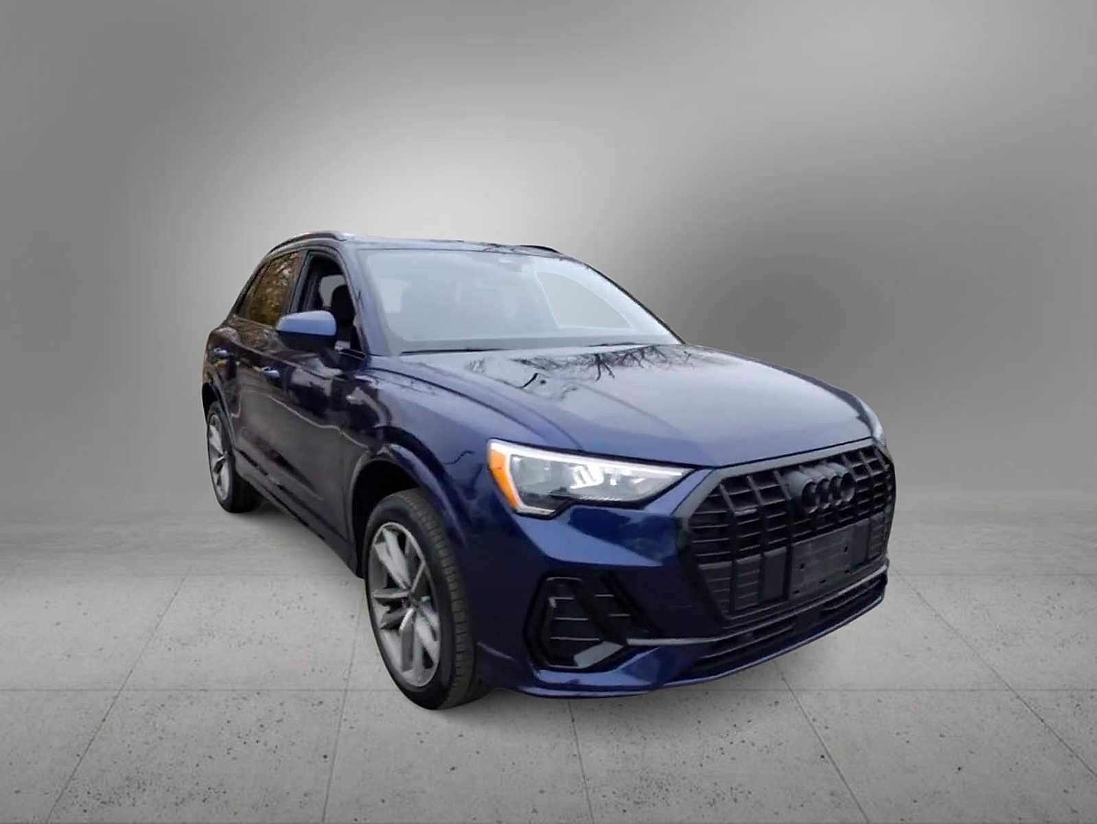 Thumbnail: 2022 Audi Q3 - 2