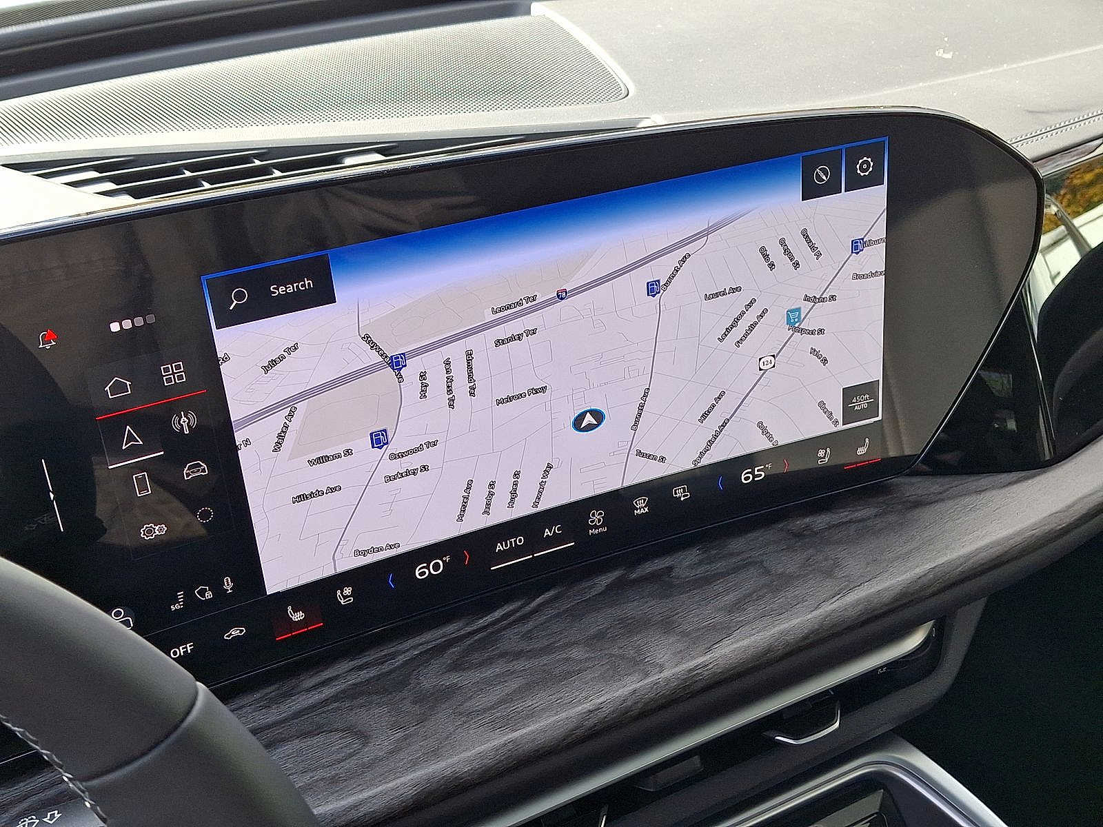 Thumbnail: 2025 Audi Q5 - 15