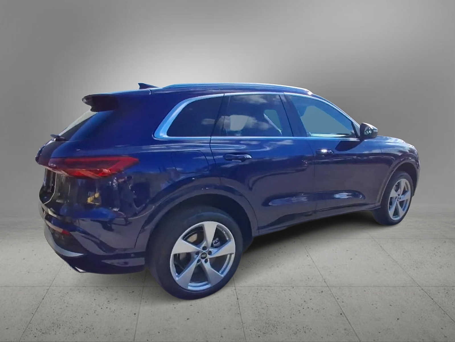 Thumbnail: 2025 Audi Q5 - 8