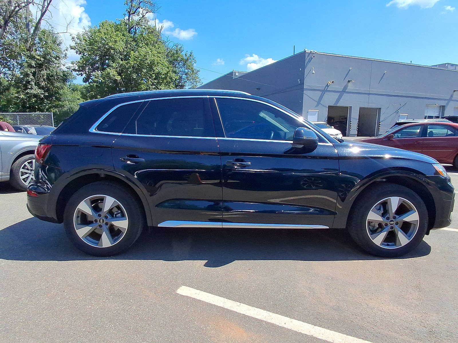 Thumbnail: 2023 Audi Q5 - 26