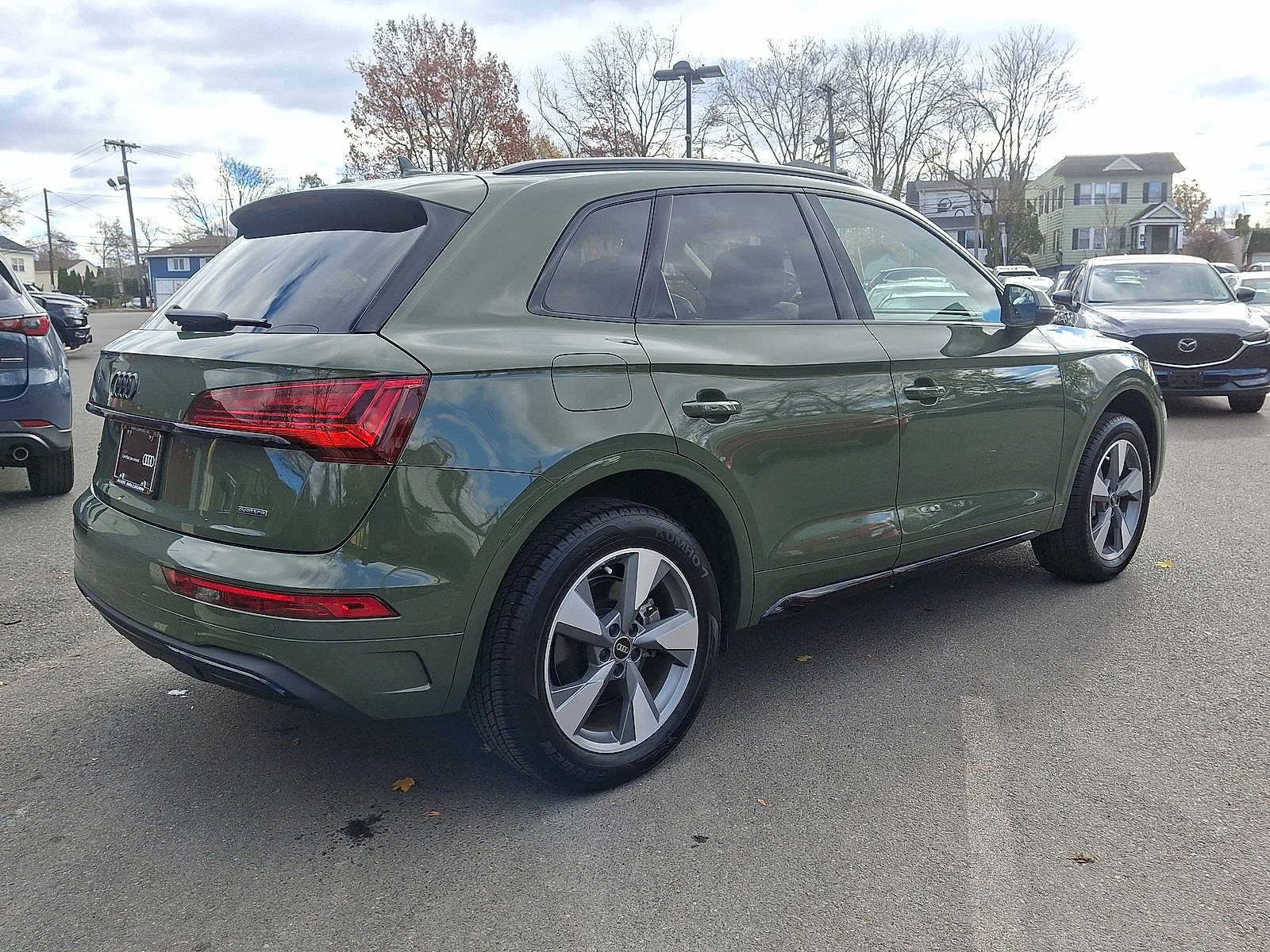 Thumbnail: 2025 Audi Q5 - 25