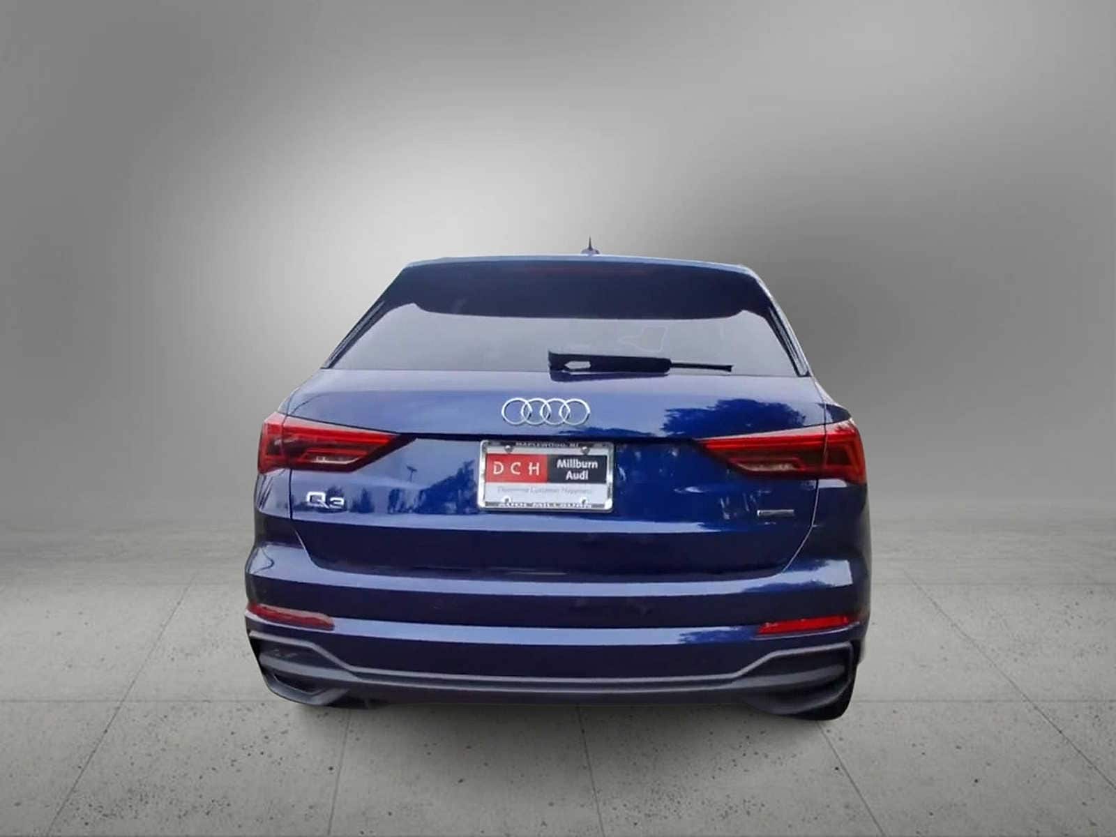 Thumbnail: 2025 Audi Q3 - 7