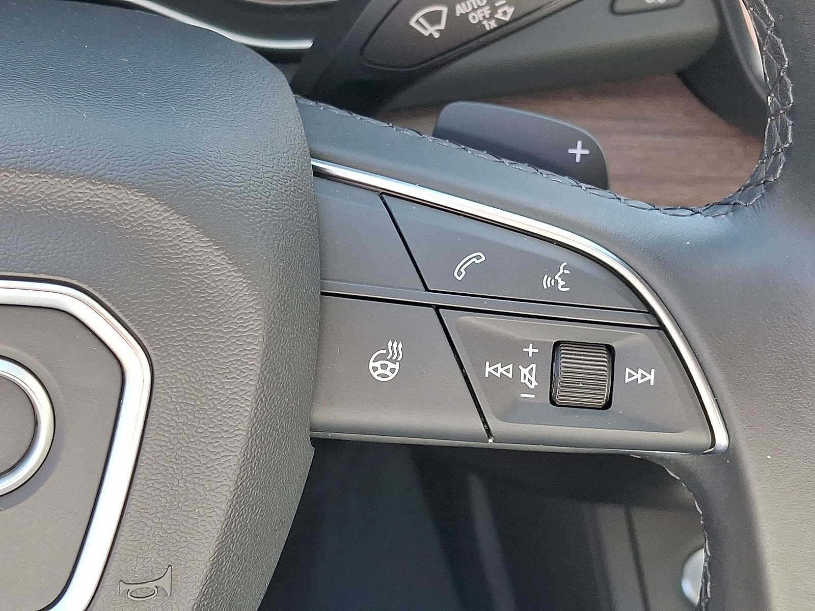 Thumbnail: 2023 Audi Q5 - 17