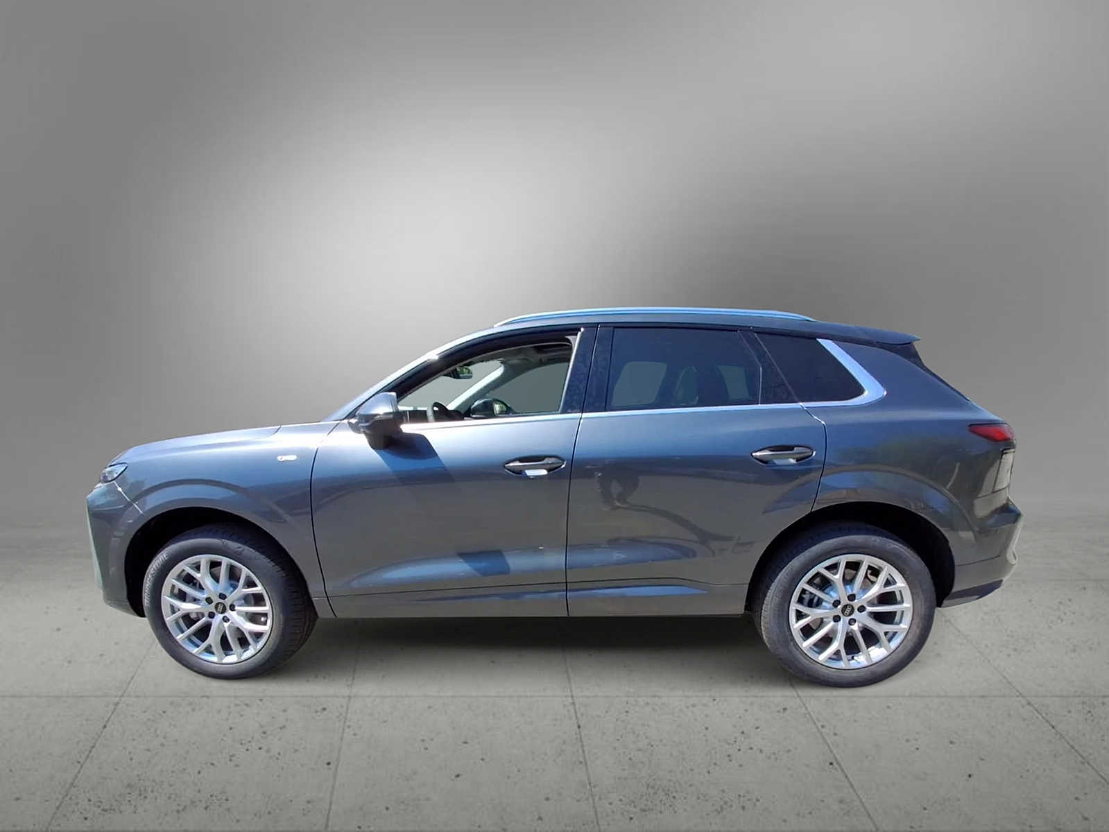 Thumbnail: 2026 Audi Q3 - 5