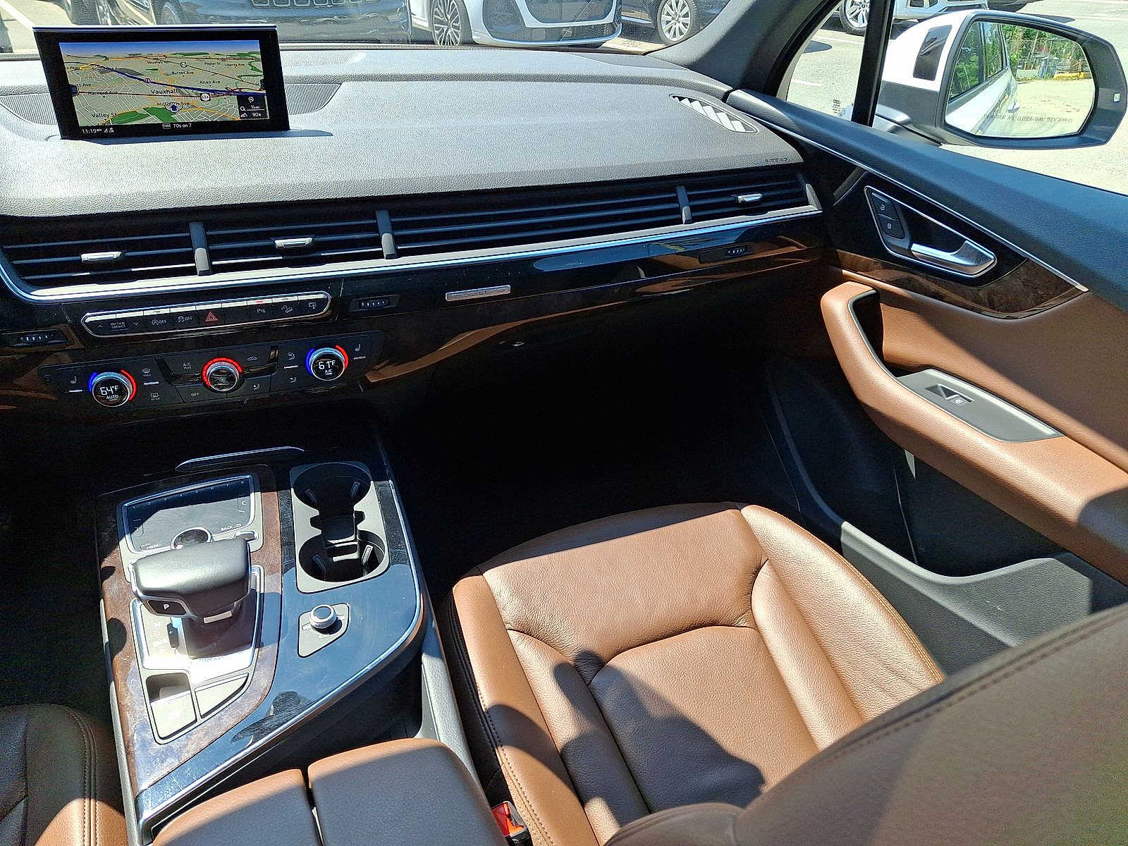 Thumbnail: 2017 Audi Q7 - 11