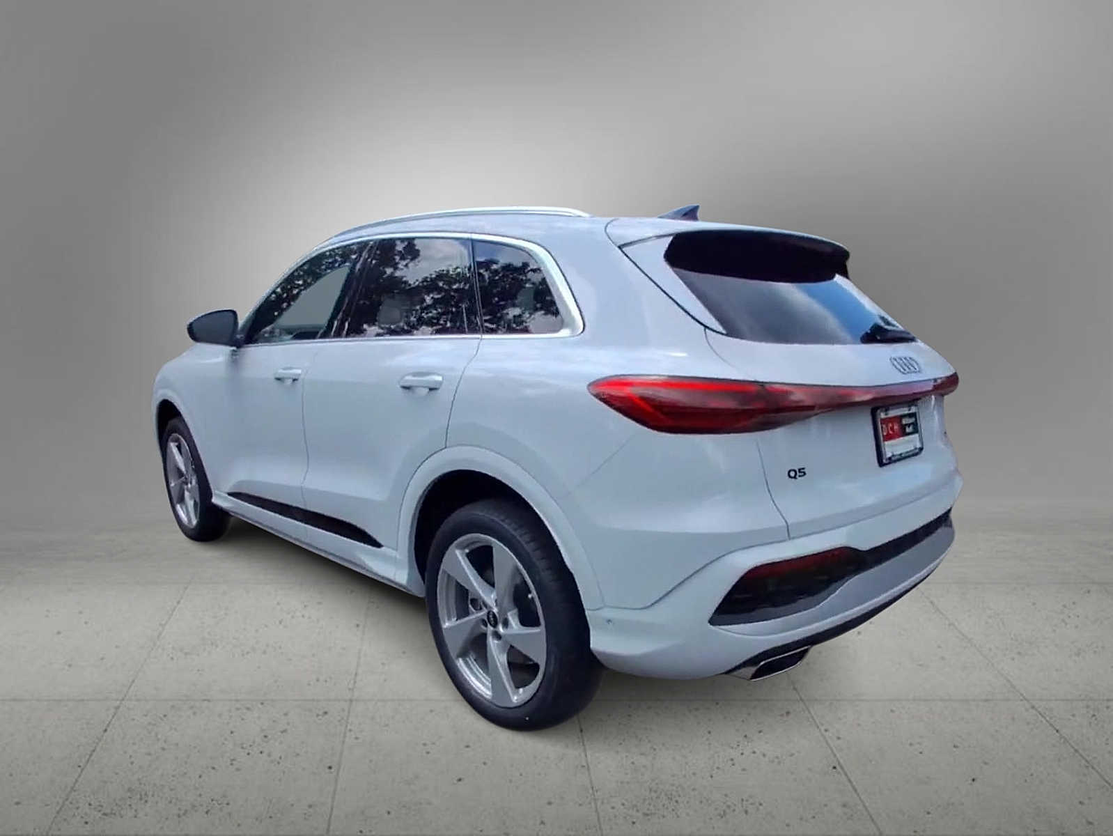 Thumbnail: 2025 Audi Q5 - 6