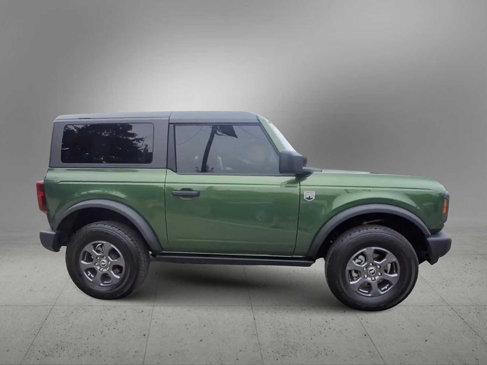 Thumbnail: 2022 Ford Bronco - 9