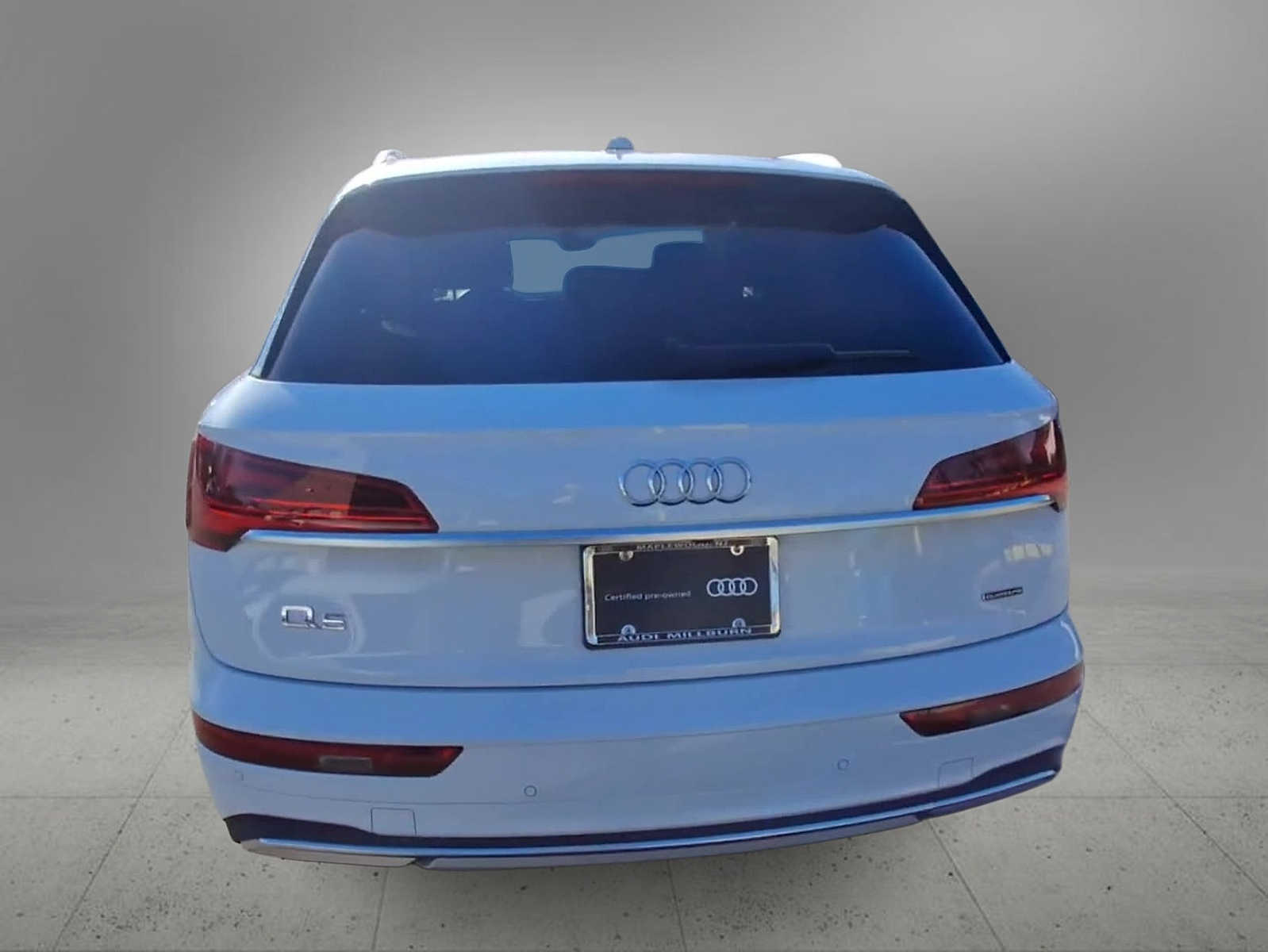 Thumbnail: 2023 Audi Q5 - 7