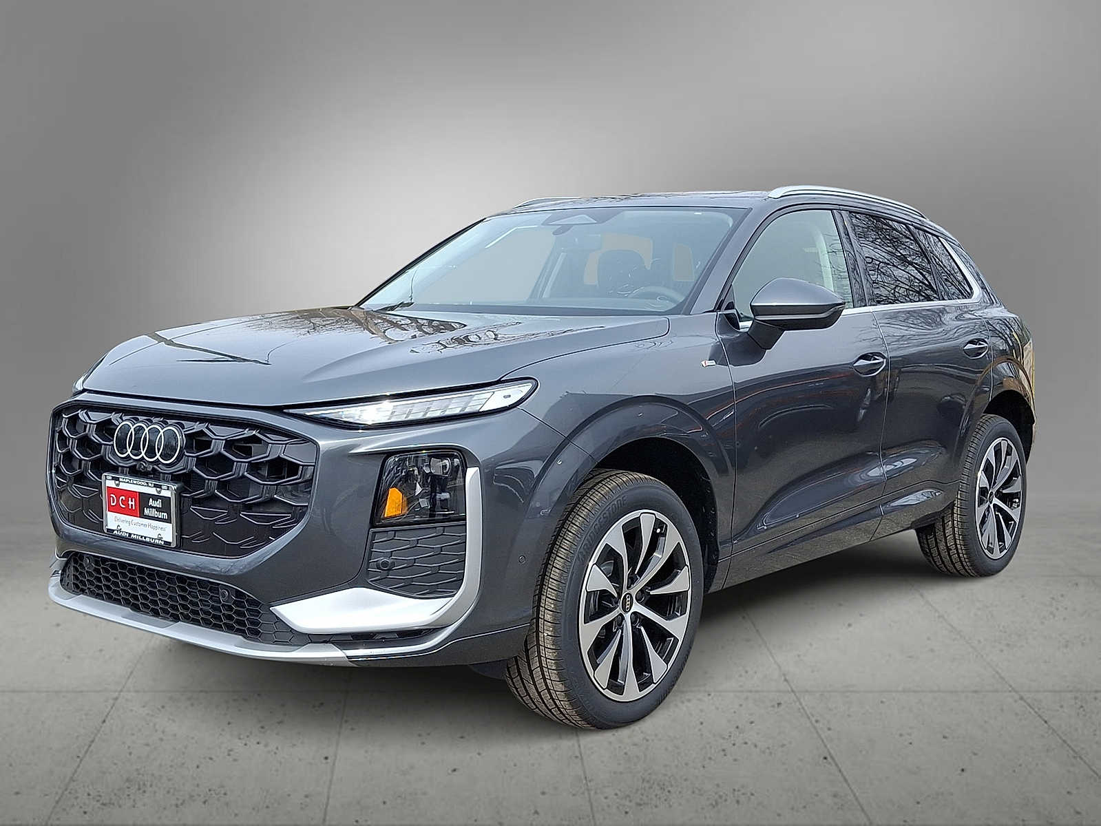 Thumbnail: 2026 Audi Q3 - 1