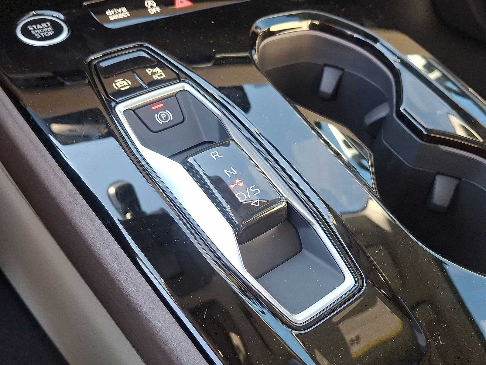 Thumbnail: 2025 Audi A5 - 13