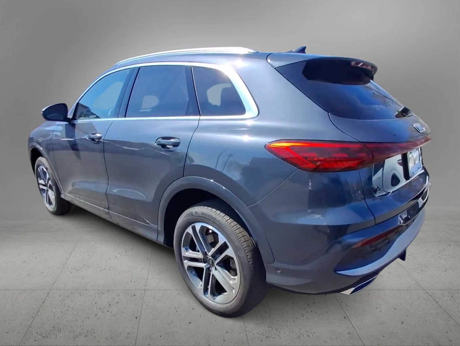 Thumbnail: 2026 Audi Q5 - 6