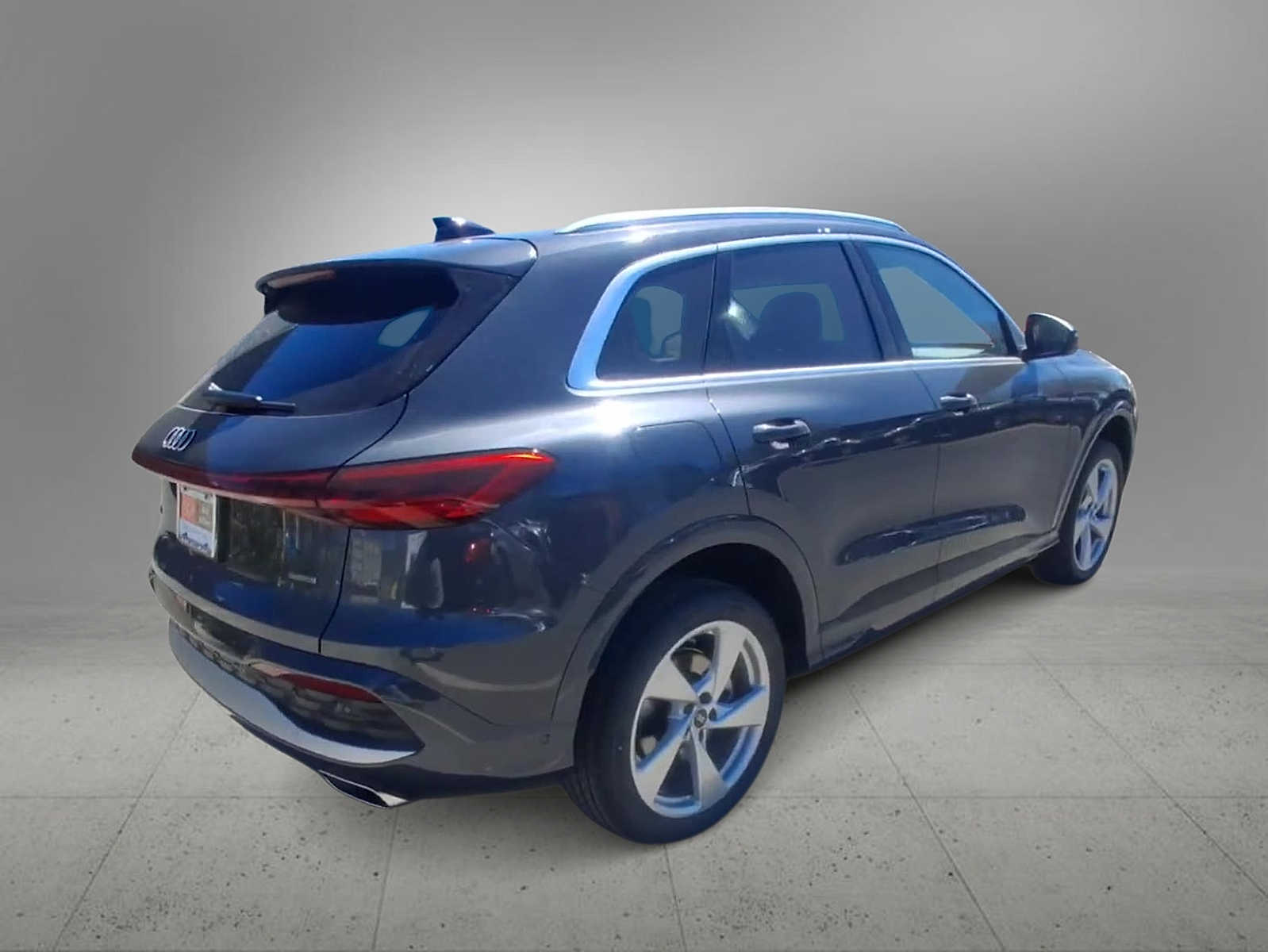 Thumbnail: 2026 Audi Q5 - 8