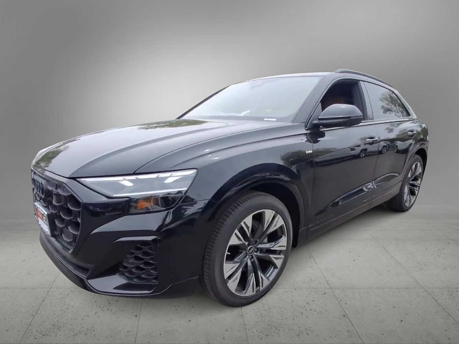 Thumbnail: 2026 Audi Q8 - 4