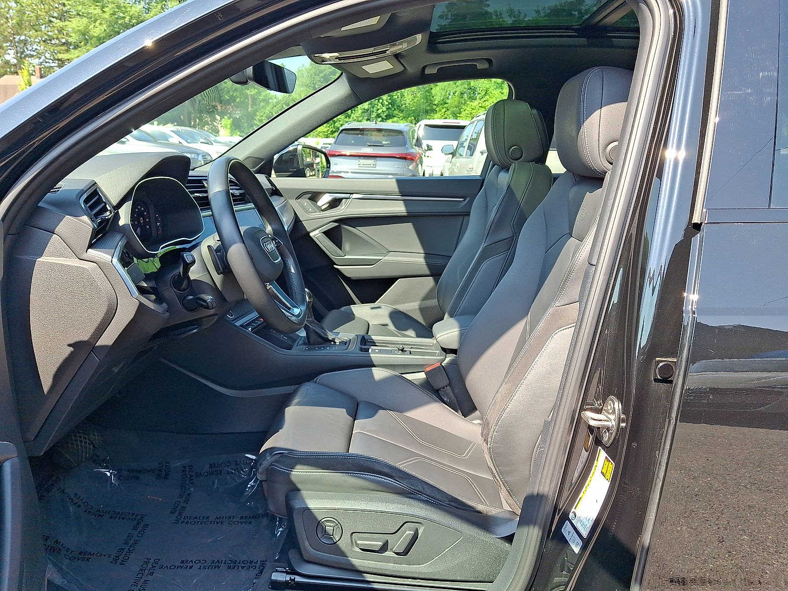 Thumbnail: 2021 Audi Q3 - 17