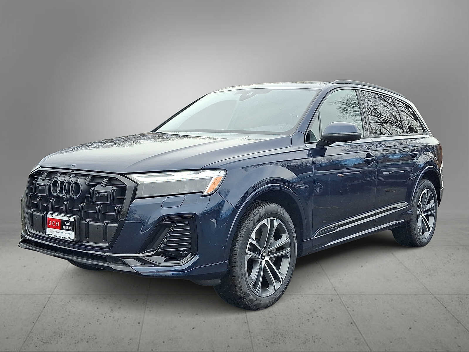 Thumbnail: 2026 Audi Q7 - 1