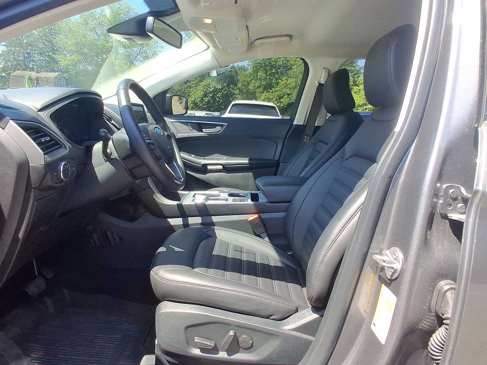 Thumbnail: 2022 Ford Edge - 10