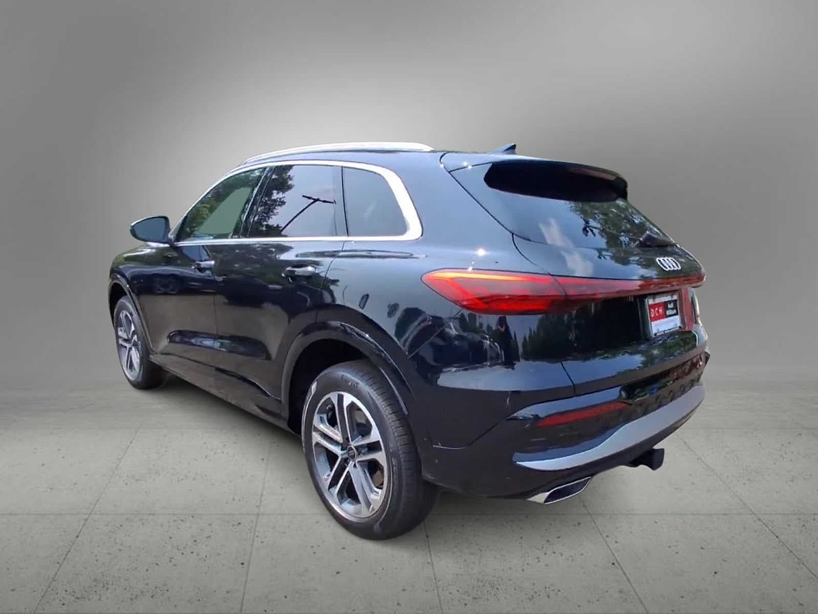 Thumbnail: 2025 Audi Q5 - 6