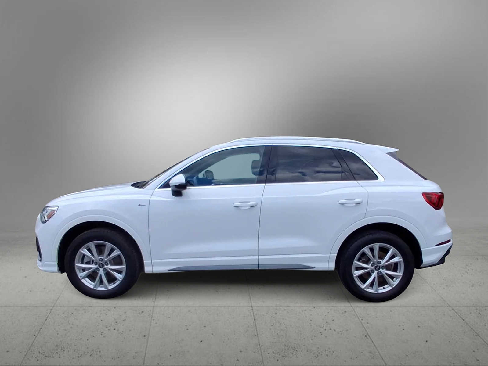 Thumbnail: 2024 Audi Q3 - 5