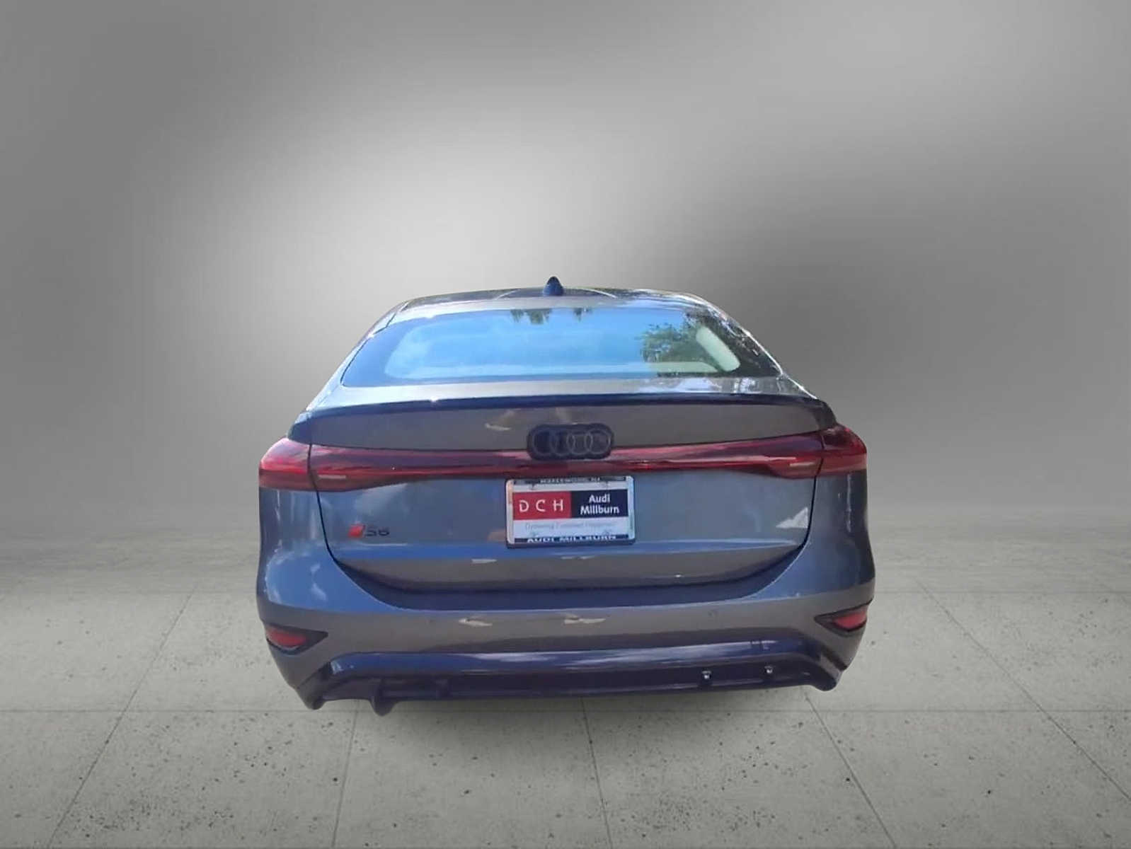 Thumbnail: 2025 Audi e-tron S - 7