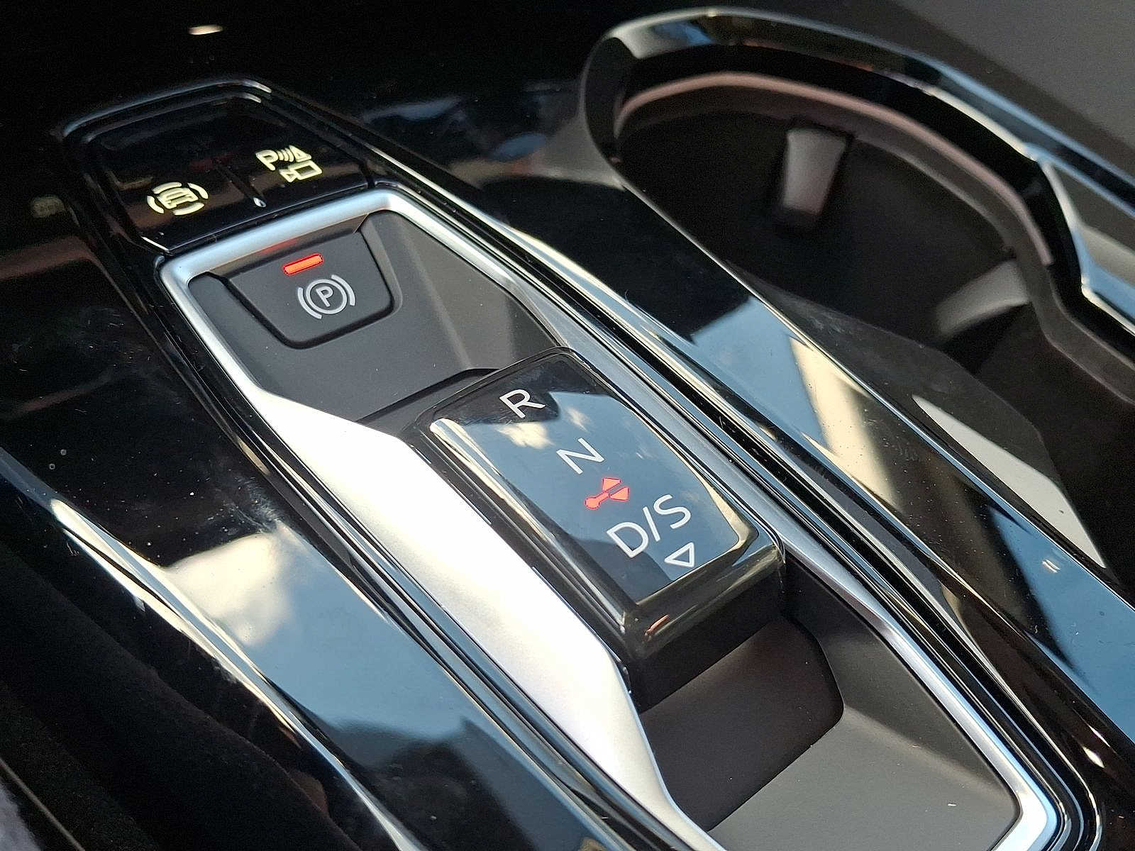 Thumbnail: 2025 Audi Q5 - 14