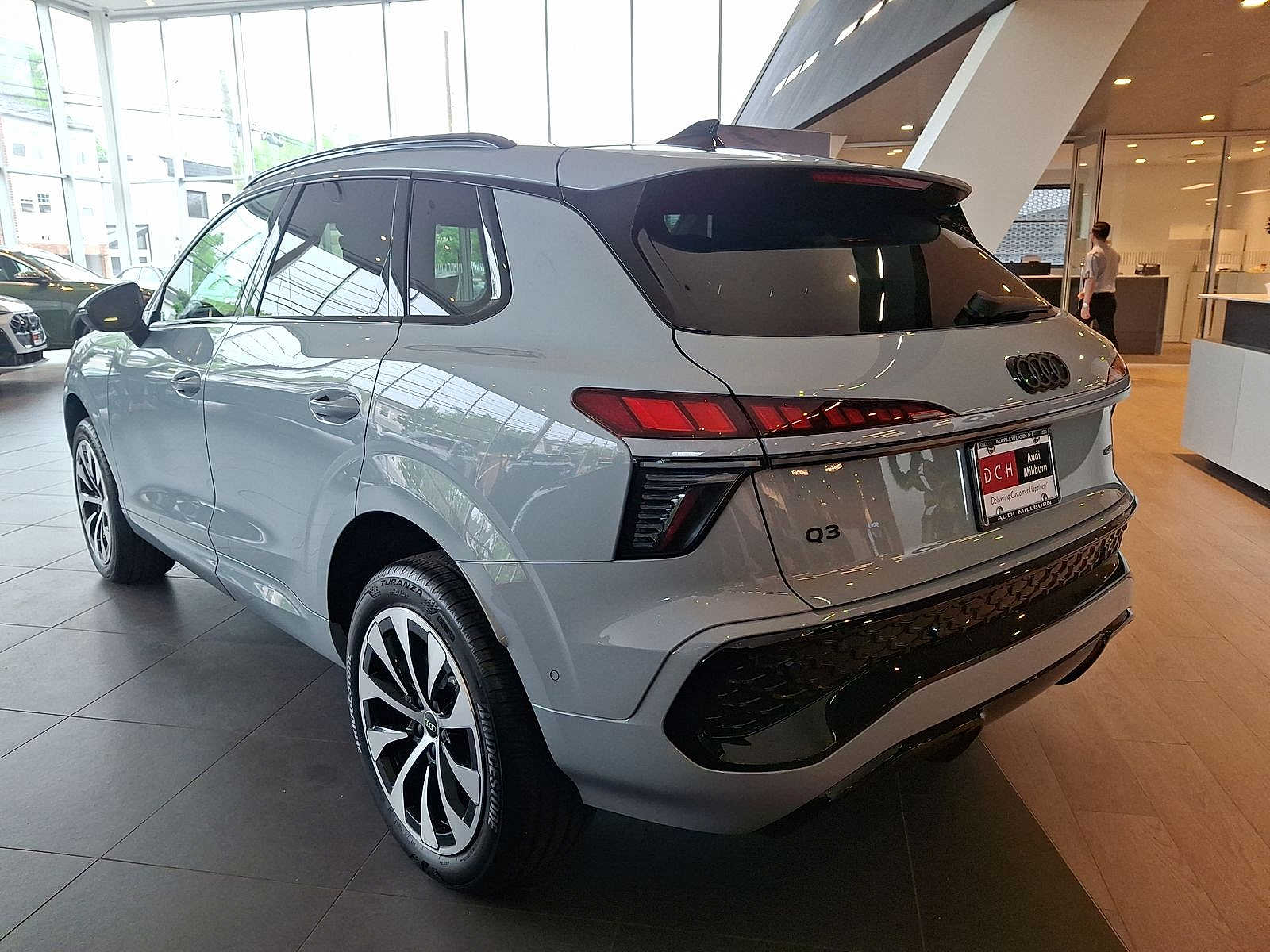 Thumbnail: 2026 Audi Q3 - 4