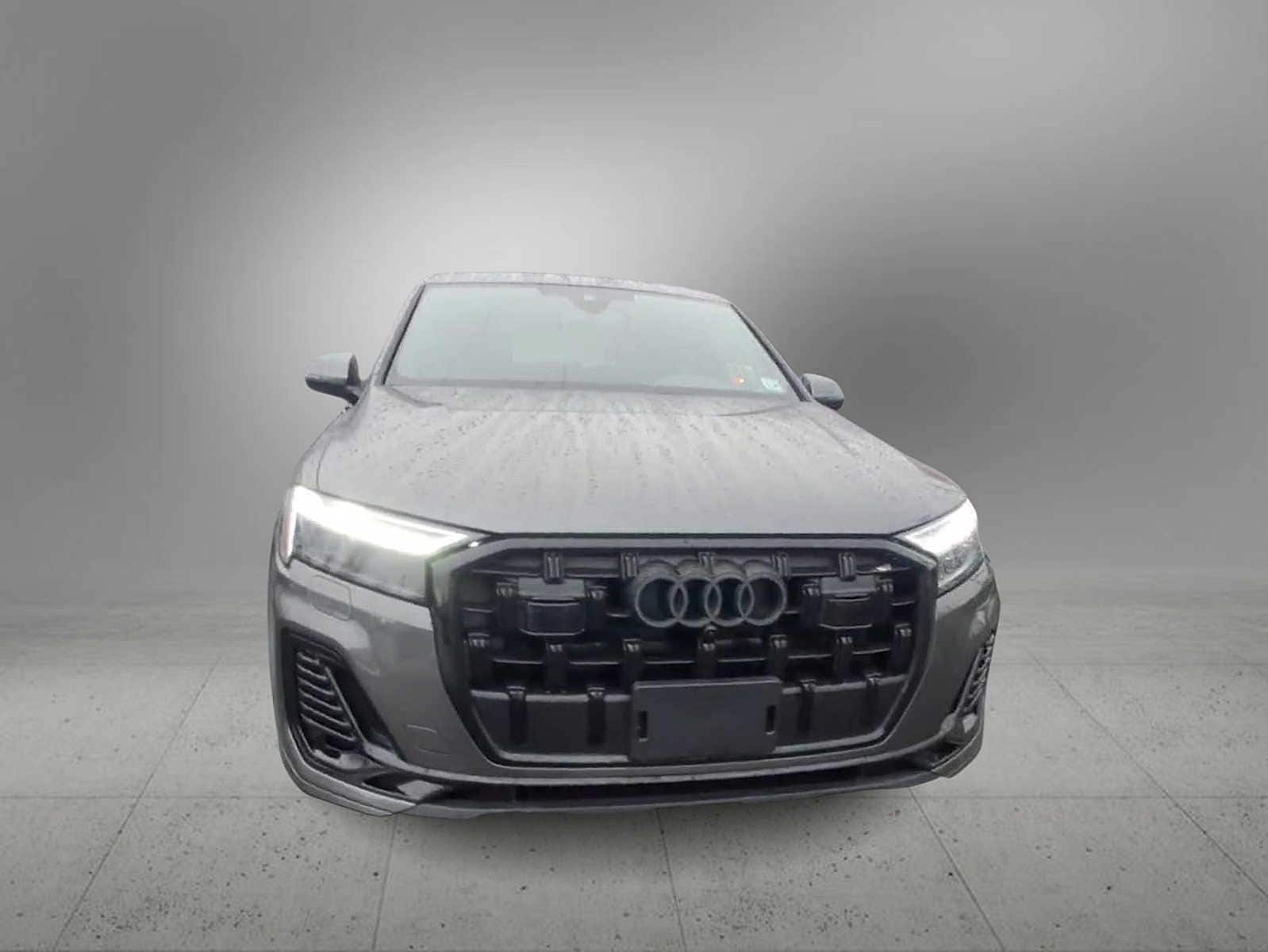 Thumbnail: 2025 Audi Q7 - 3