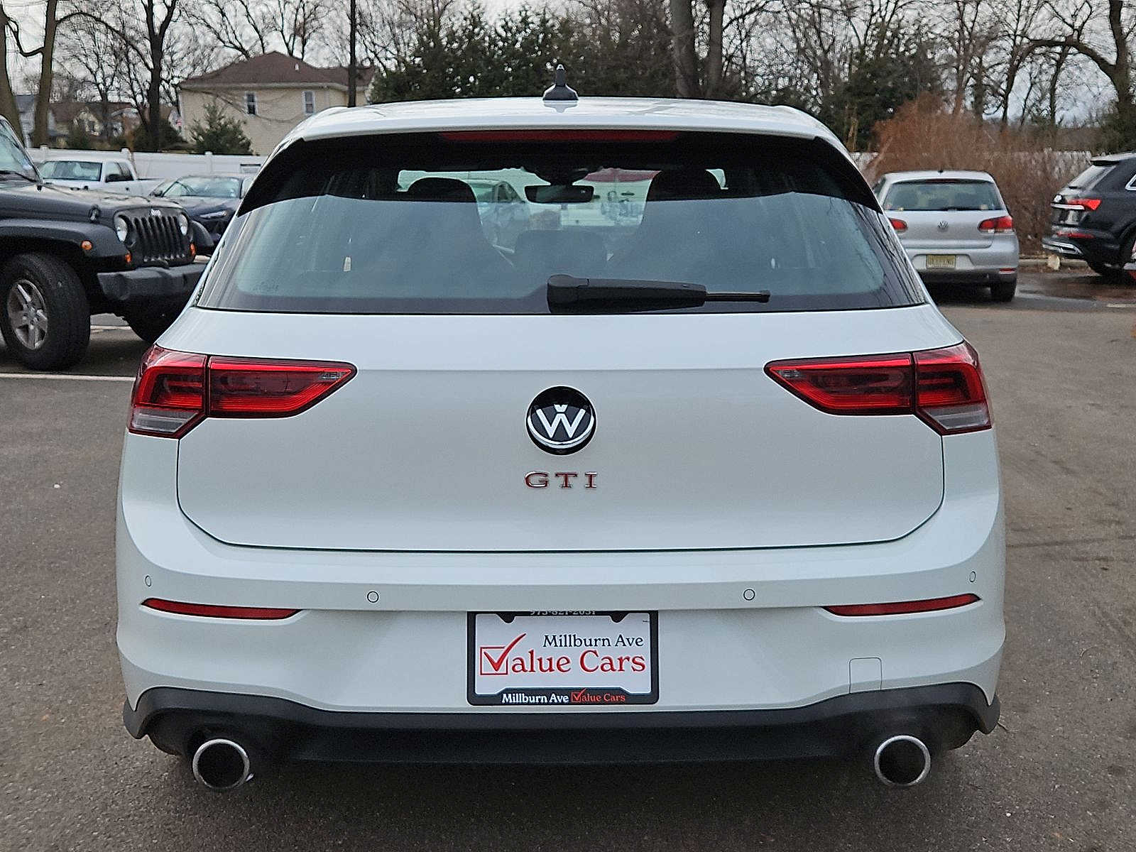 Thumbnail: 2023 Volkswagen Golf - 23