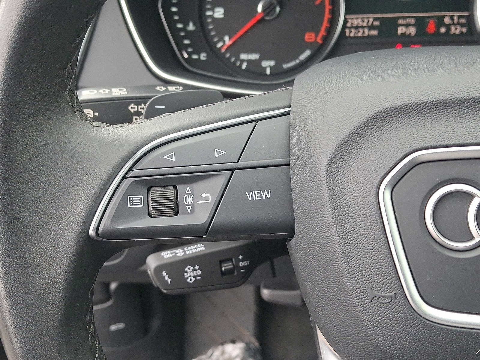 Thumbnail: 2023 Audi Q5 - 17