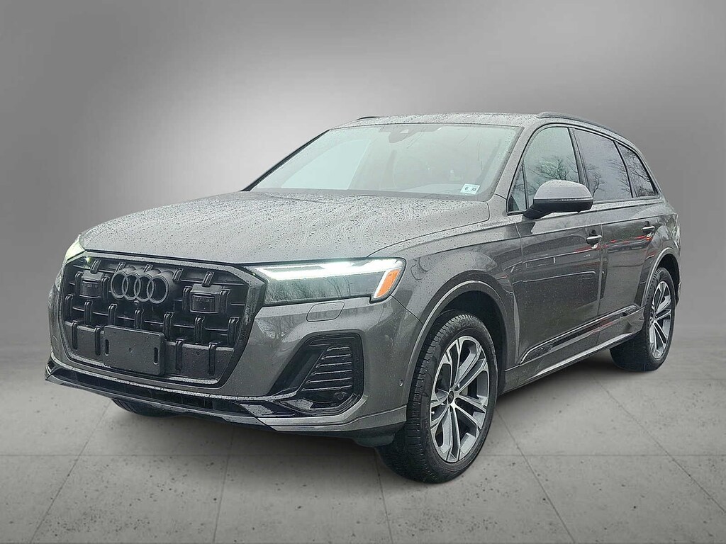 Certified 2025 Audi Q7 Premium SUV