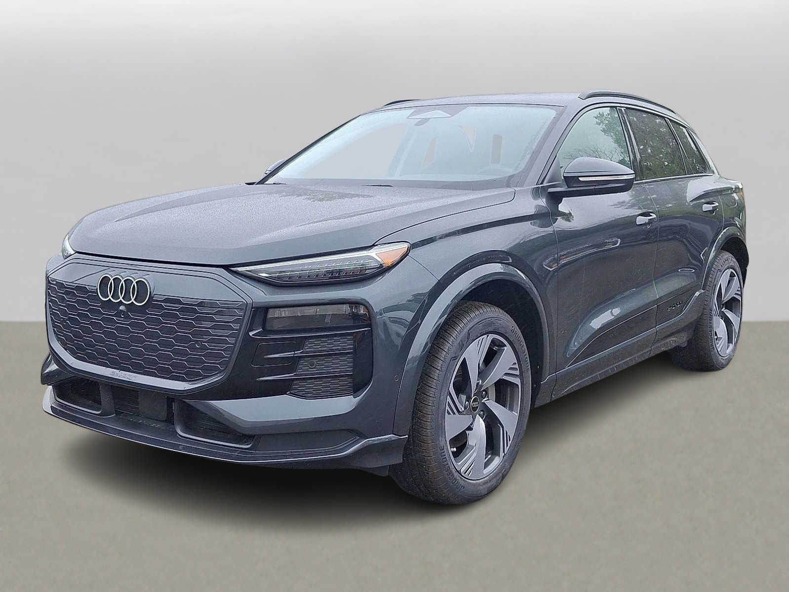 2025 Audi Q6 e-tron Premium Plus -
                  Maplewood, NJ