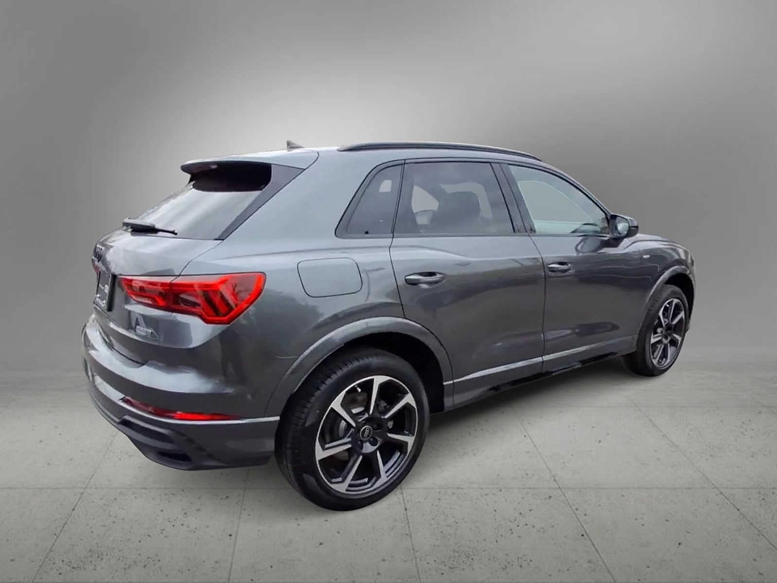 Thumbnail: 2025 Audi Q3 - 8