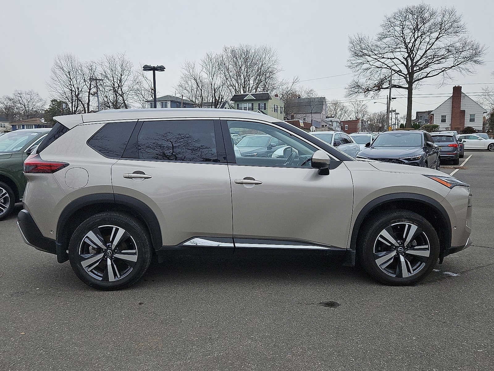 Thumbnail: 2022 Nissan Rogue - 26