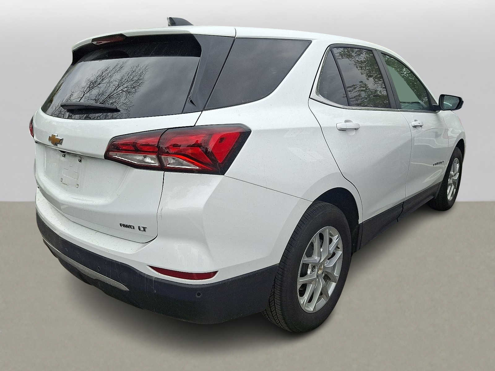 Thumbnail: 2024 Chevrolet Equinox - 3